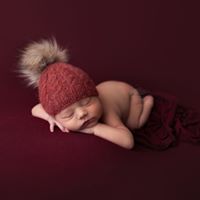 • BabyKnits - Cable Knit Hat •